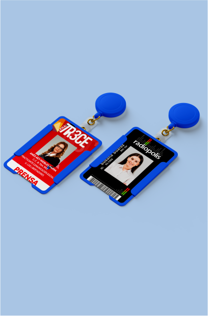 Accesorios de identificación de la empresa Radiopolis Canal Trece